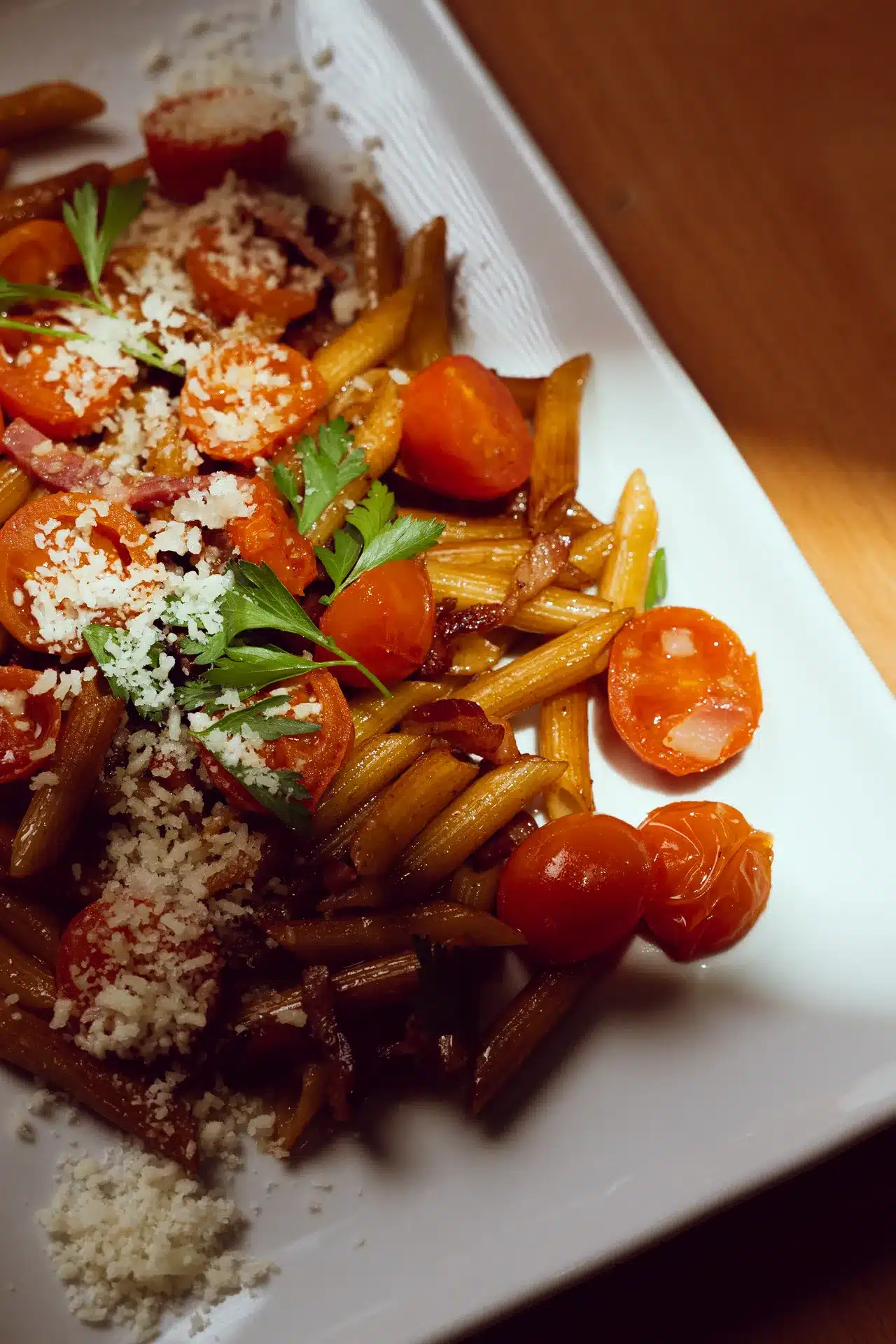 Pasta con pomodorini e grana